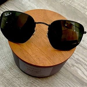 Rayban (women’s) Metal Polar Black - very light weight